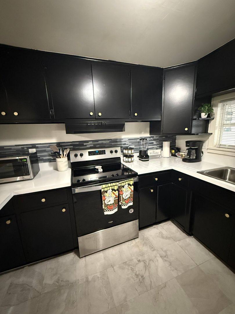 Townhouse for rent at 1618 Magnolia Ave, Deland, FL 32724