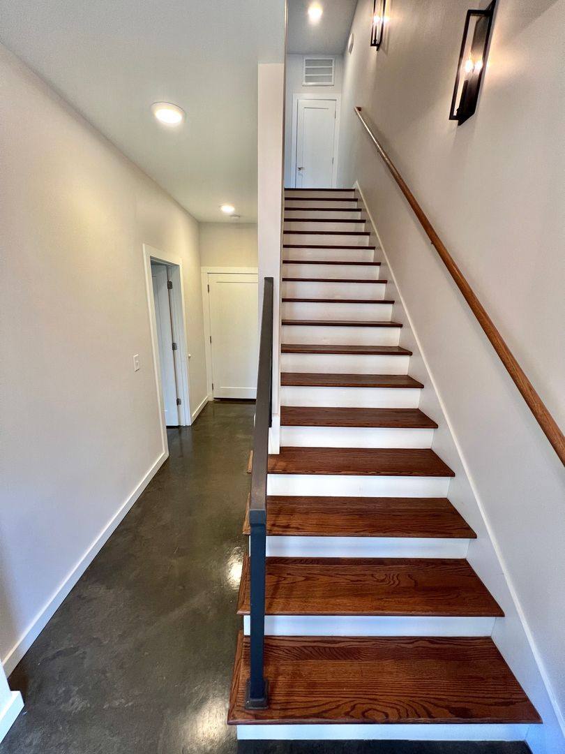 Townhouse for rent at 1035 Chester Ave, Nashville, TN 37206