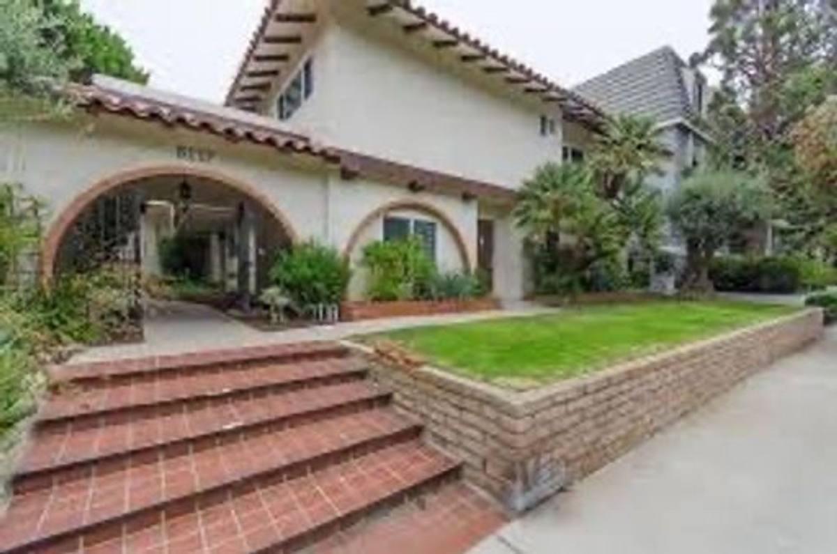 Apartment for rent at 8117 Manitoba St, Playa Del Rey, CA 90293