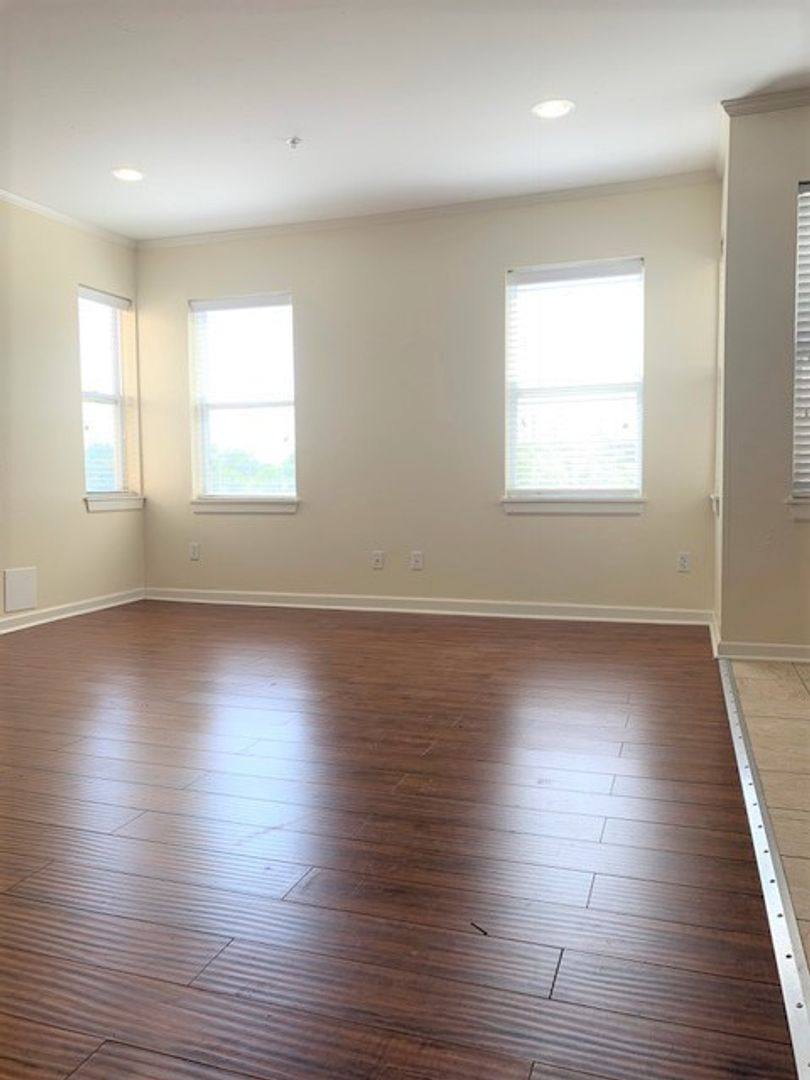 Apartment for rent at 910 NW 13th St, Oklahoma City, OK 73106