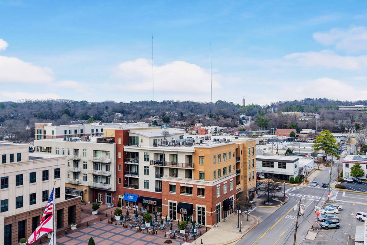 Apartment for rent at 1831 28th Ave S Flat 470 N, Birmingham, AL 35209