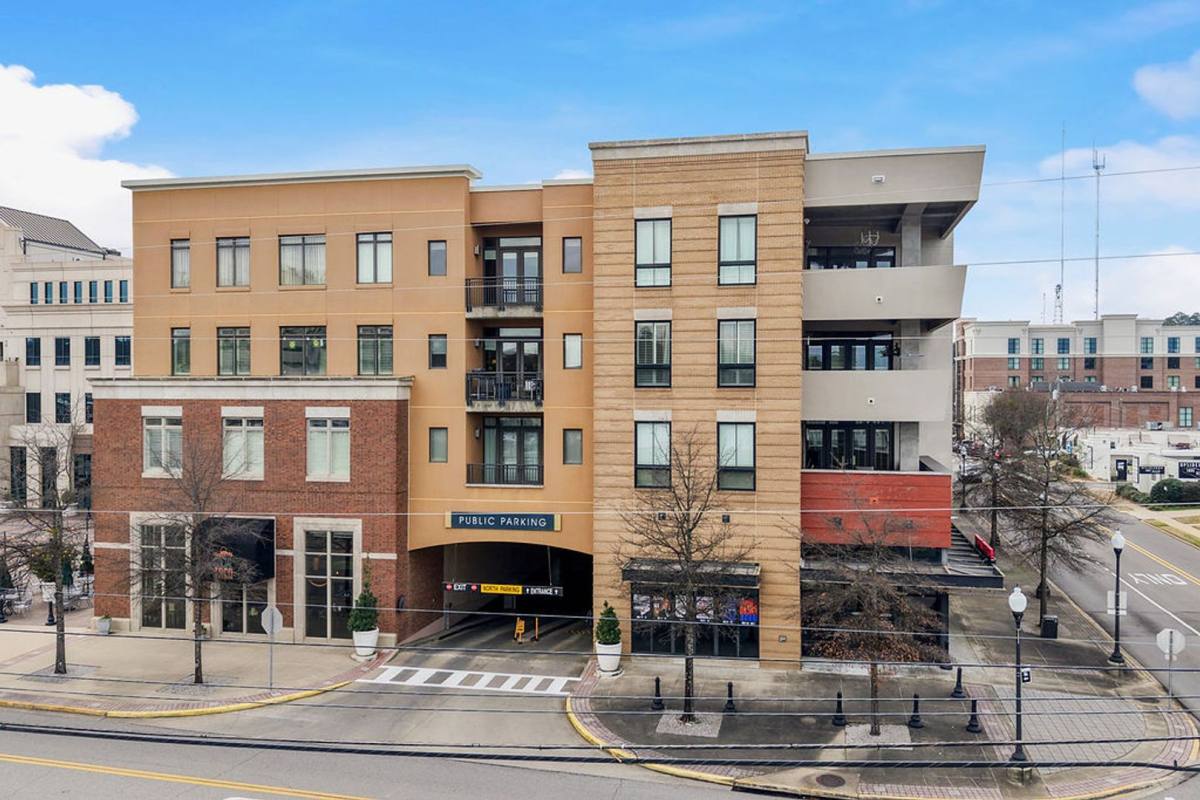 Apartment for rent at 1831 28th Ave S Flat 470 N, Birmingham, AL 35209