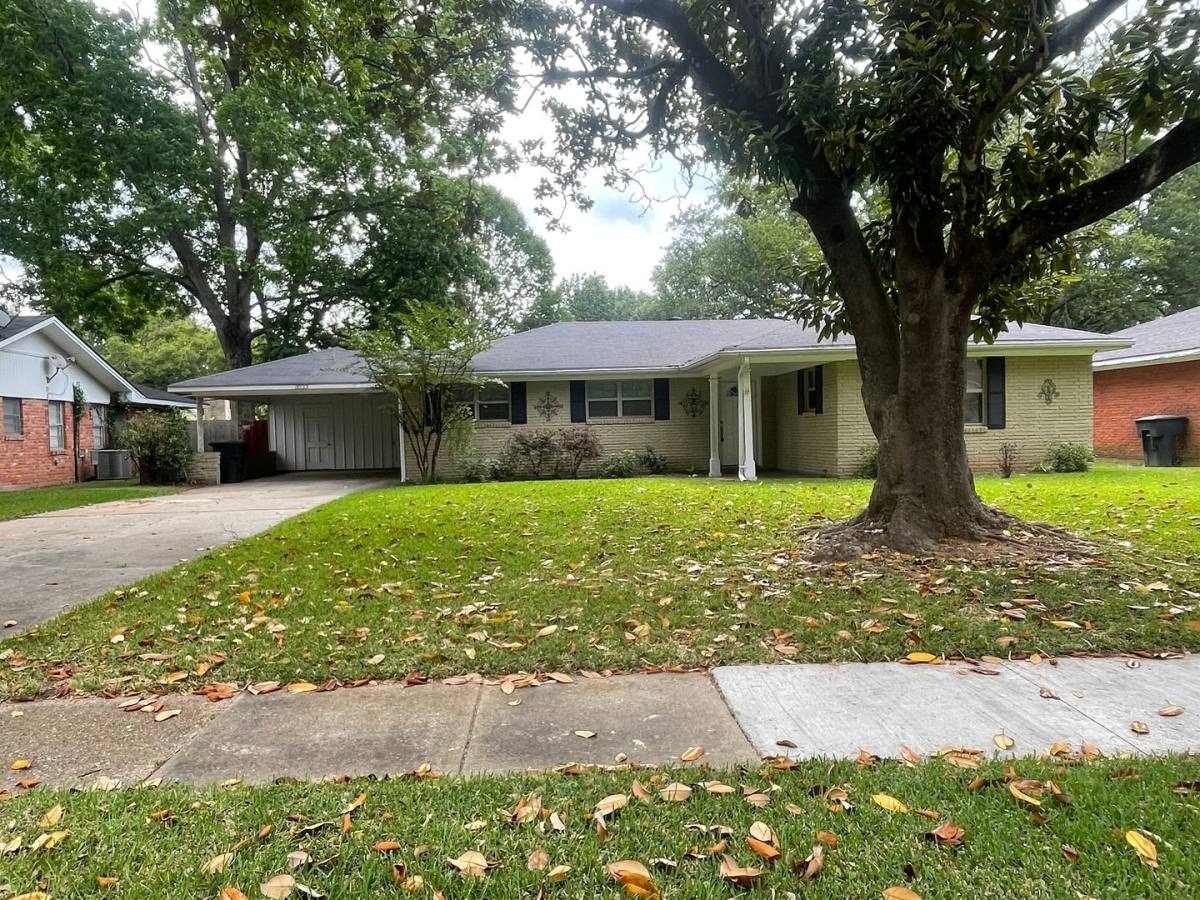 House for rent at 2033 Horton Ave, Shreveport, LA 71105