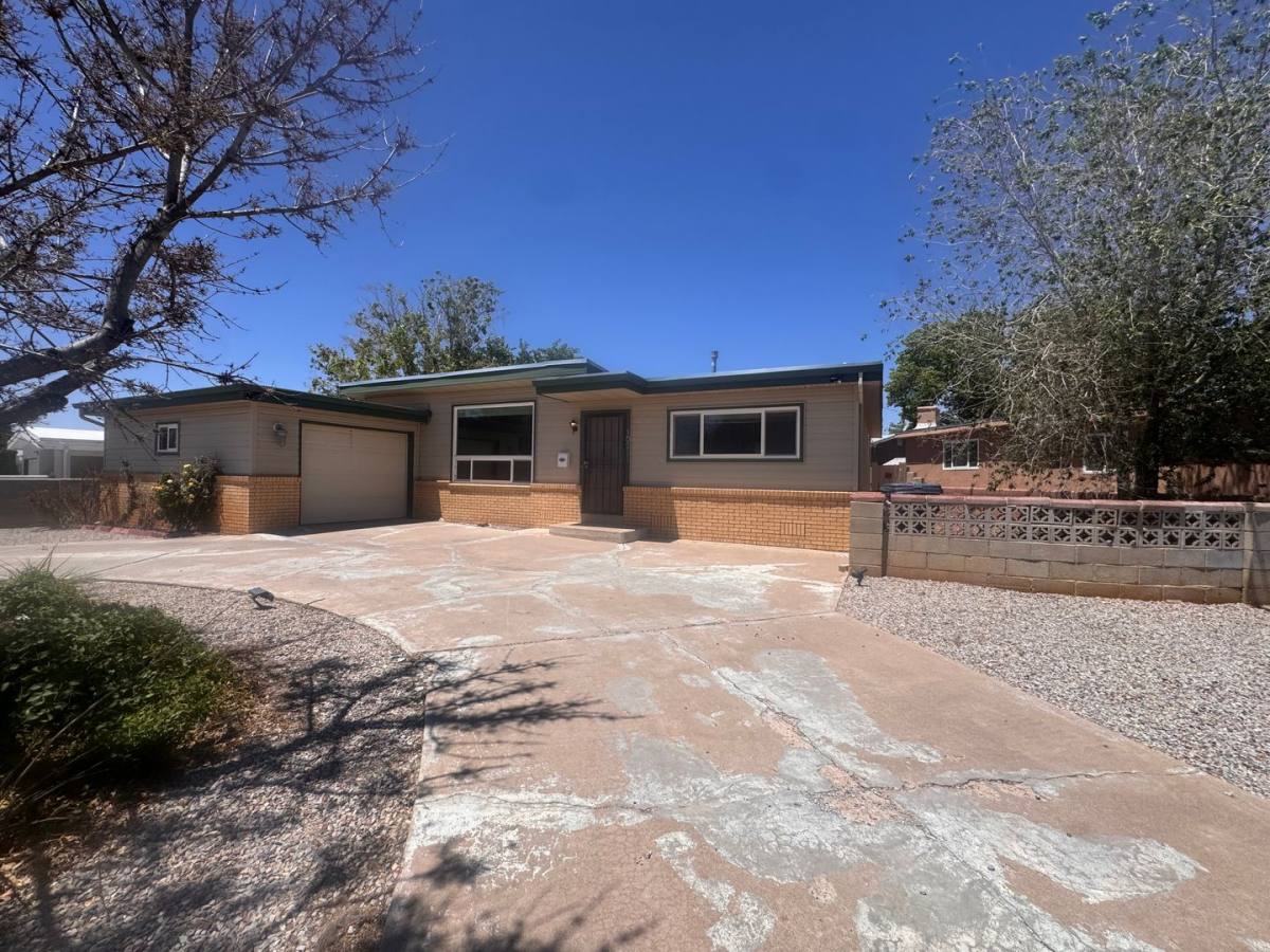 House for rent at 10211 Blume St NE, Albuquerque, NM 87112