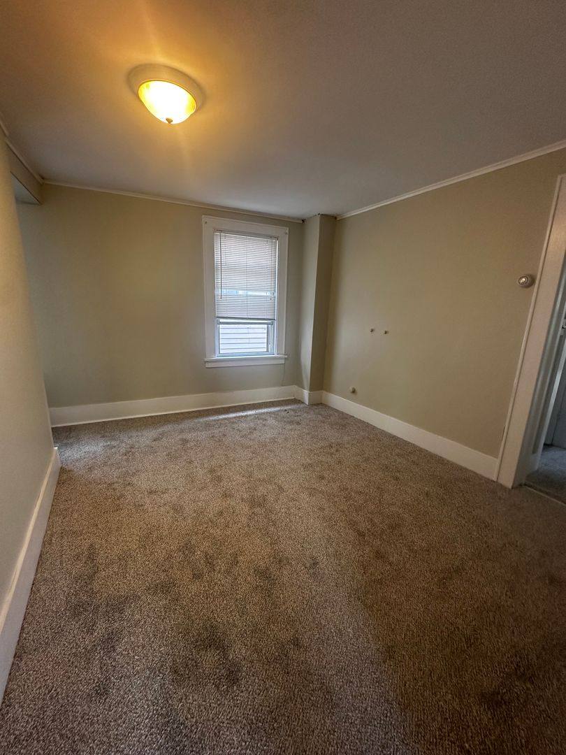 Apartment for rent at 15 Broadway, Saranac Lake, NY 12983
