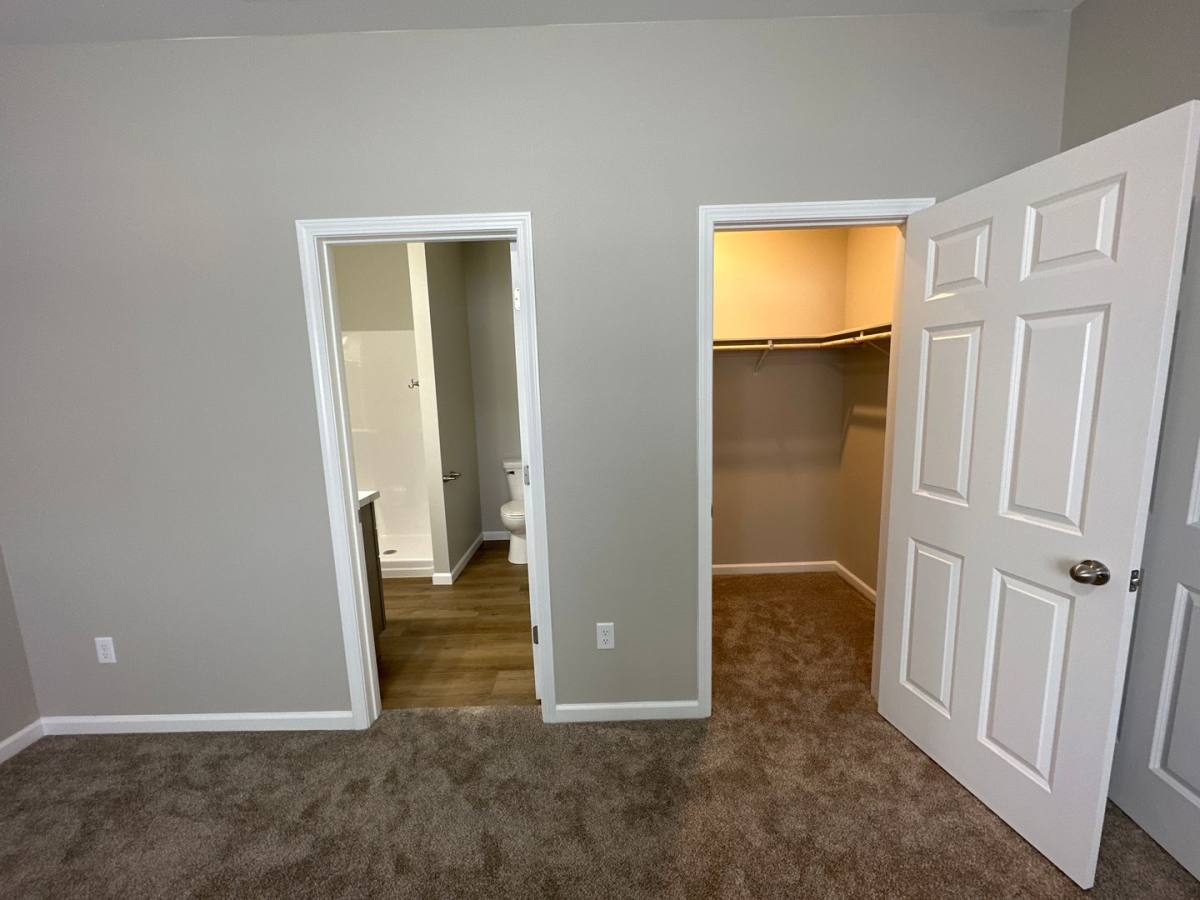 Apartment for rent at 2538 2534 Granite Dr NW, Minot, ND 58703