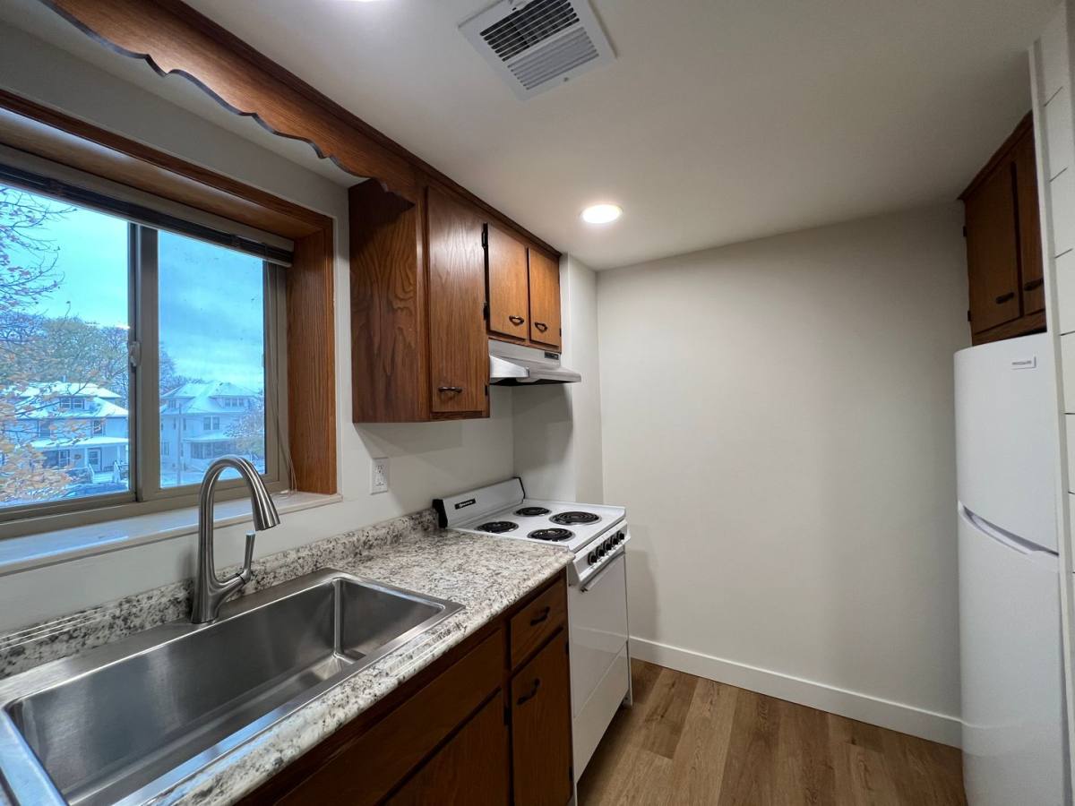 Apartment for rent at 307 3rd Ave NW, Rochester, MN 55901