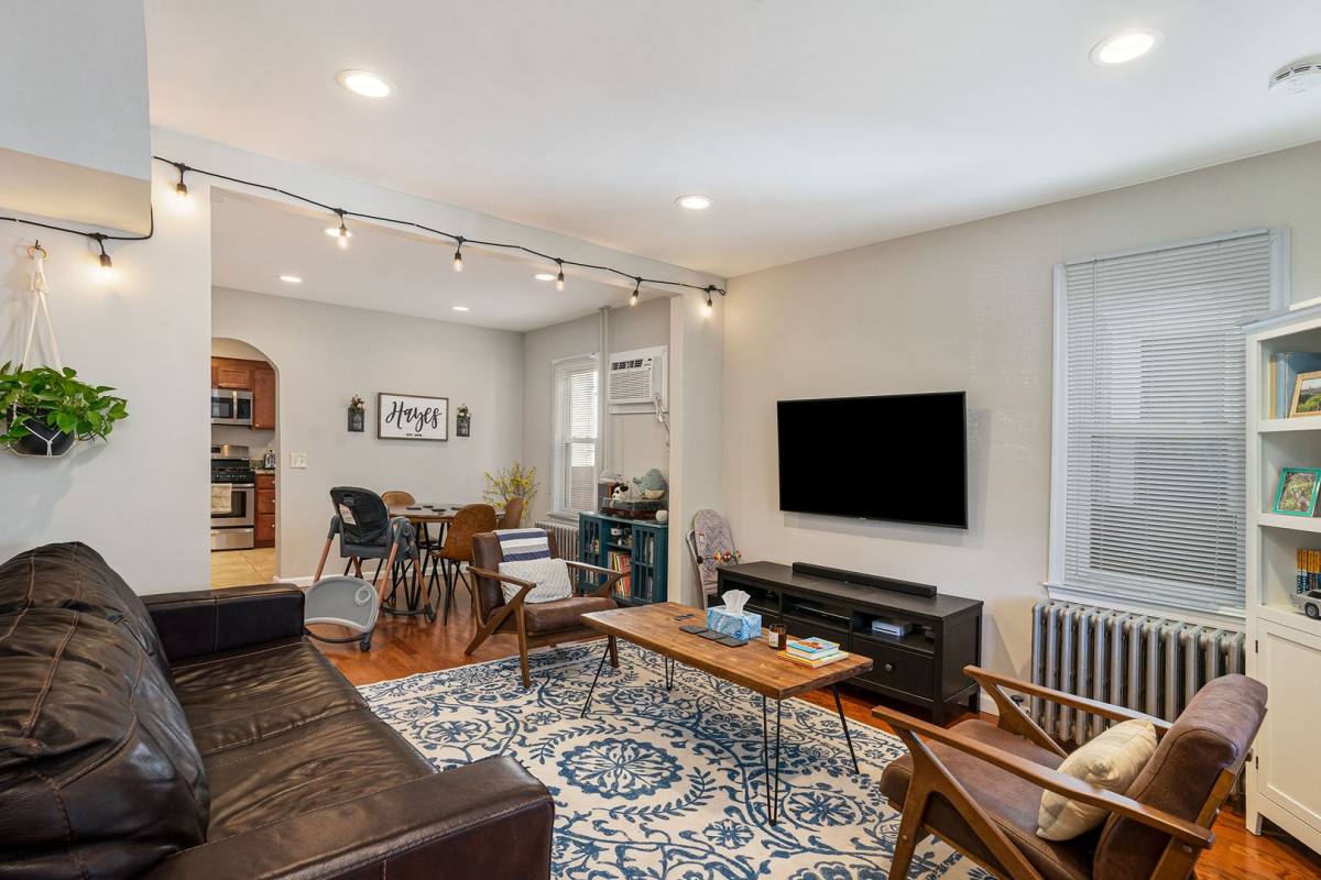 House for rent at 50 E 3rd St, Lansdale, PA 19446