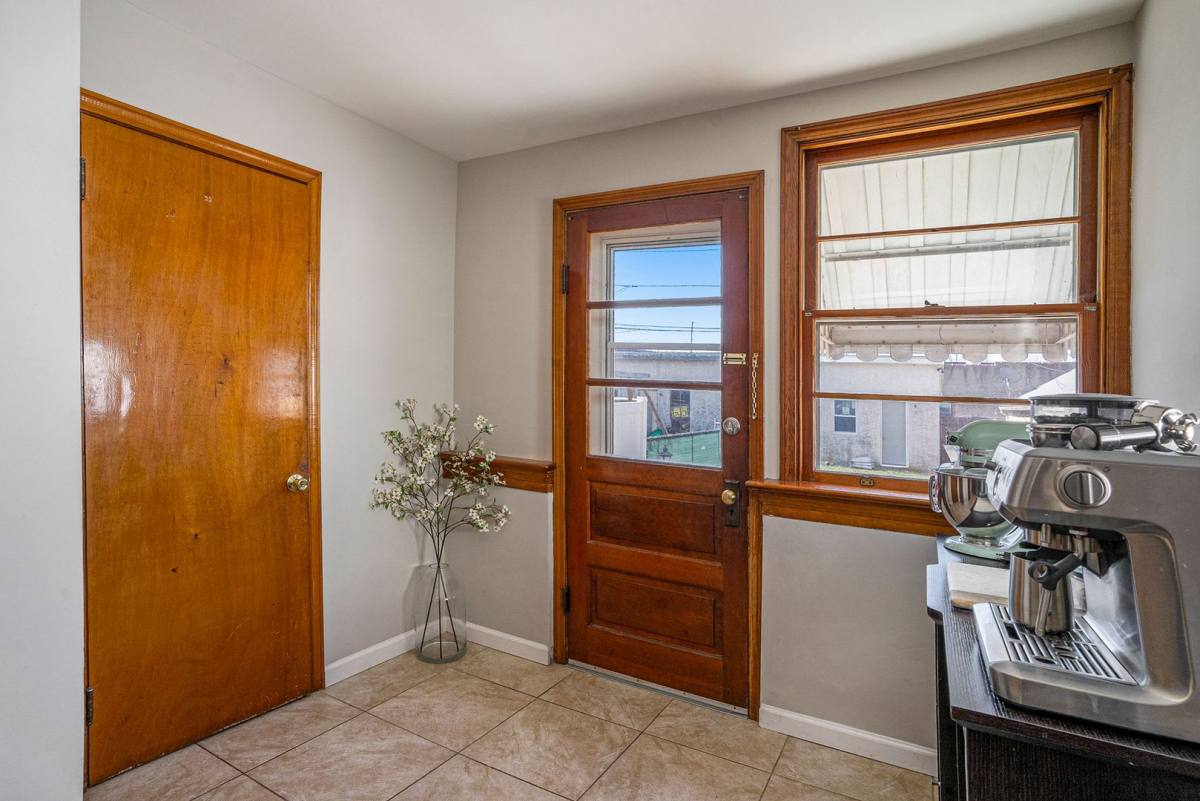 House for rent at 50 E 3rd St, Lansdale, PA 19446