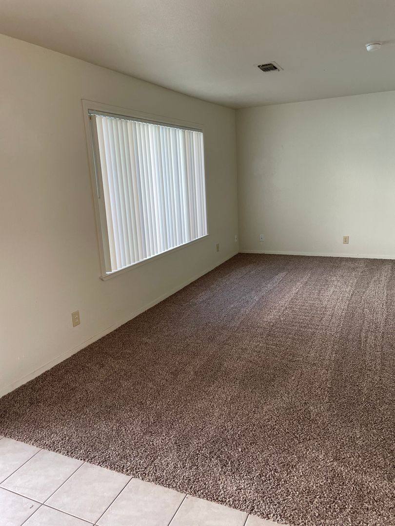 Apartment for rent at 1106 Layton Rd, Redding, CA 96002