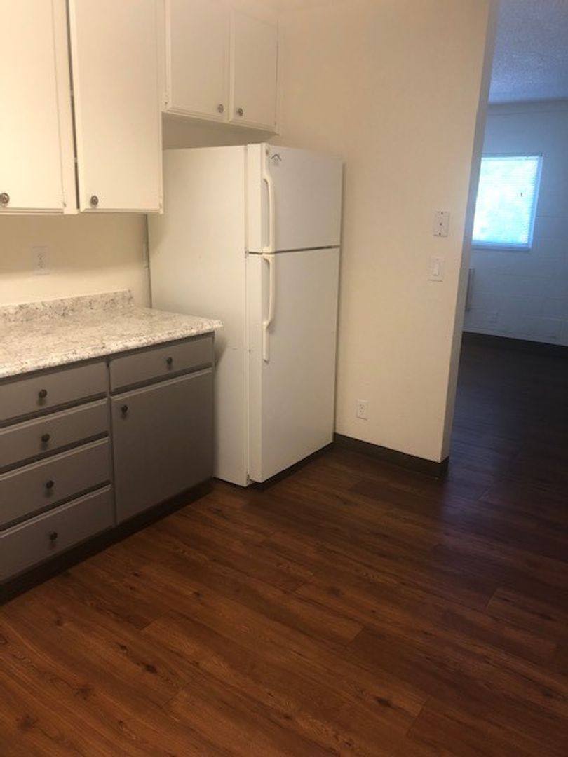 Apartment for rent at 1161 W St, Redding, CA 96001