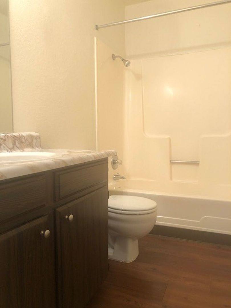 Apartment for rent at 1161 W St, Redding, CA 96001