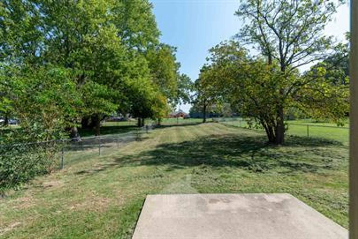 House for rent at 204-B Beatie St, Rogersville, MO 65742
