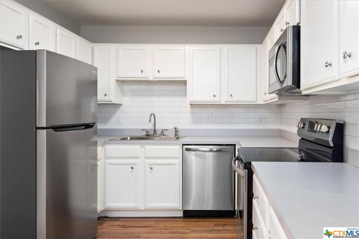 Townhouse for rent at 1206 Hillyer St, San Marcos, TX 78666