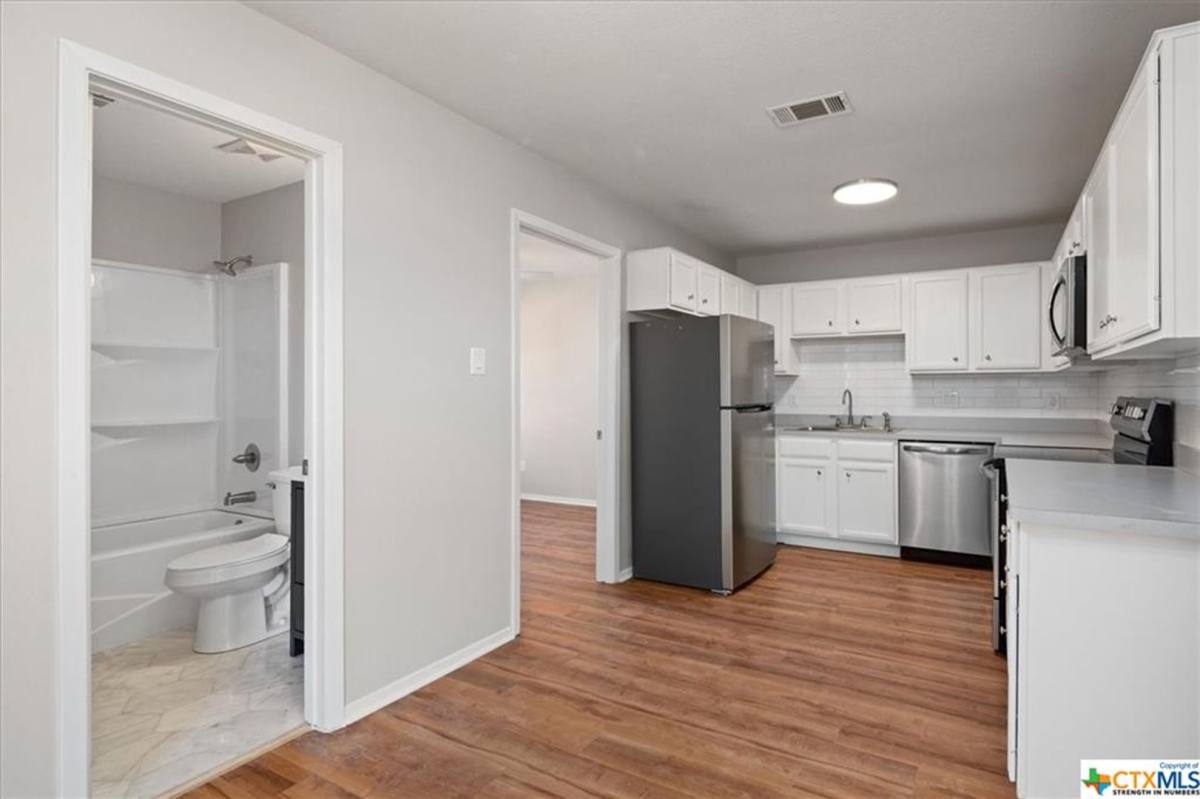 Townhouse for rent at 1206 Hillyer St, San Marcos, TX 78666