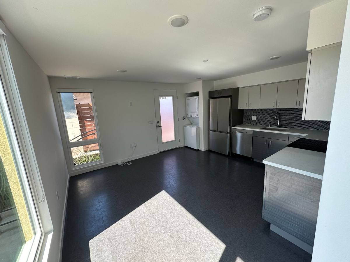 Apartment for rent at 2441 University Ave, San Diego, CA 92104