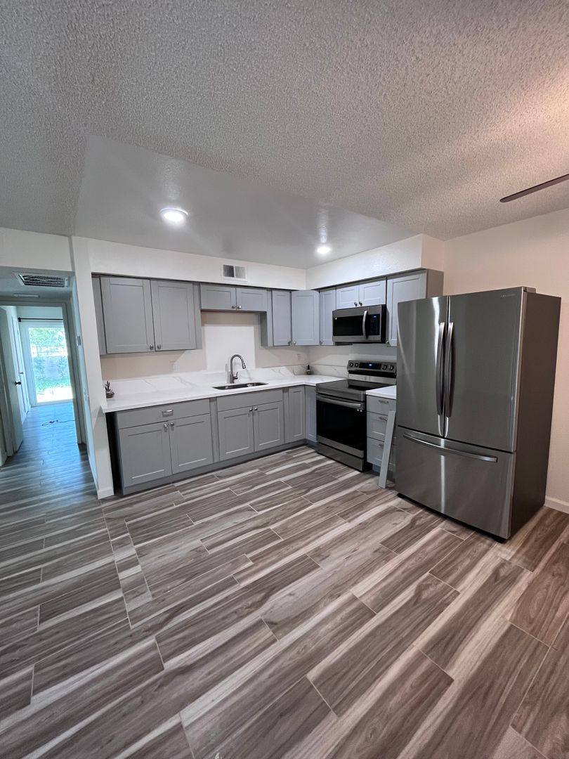 Condo for rent at 1426 Sunflower Circle, Palm Springs, CA 92262