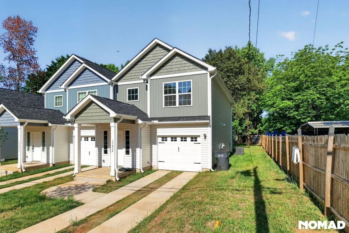 Townhouse for rent at 15824 S J Lawrence Rd, Charlotte, NC 28273