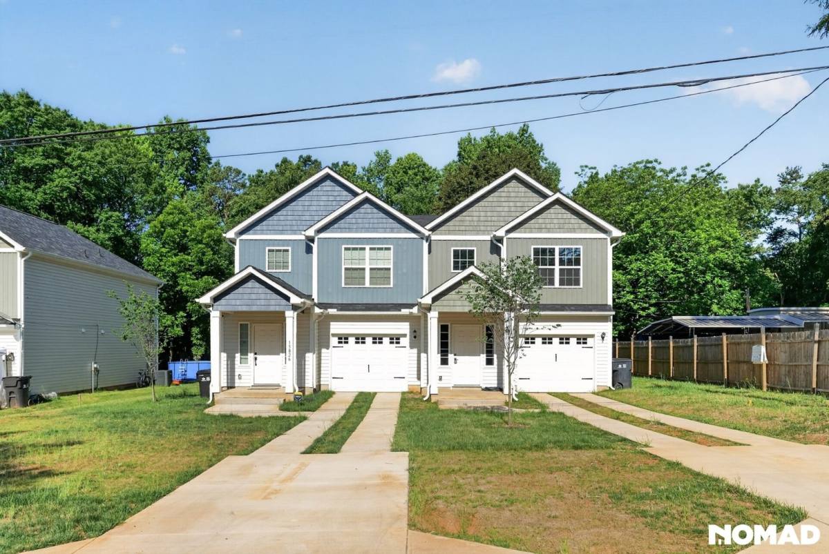 Townhouse for rent at 15824 S J Lawrence Rd, Charlotte, NC 28273