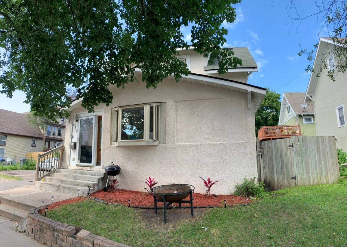 House for rent at 412 E 34th St, Minneapolis, MN 55407
