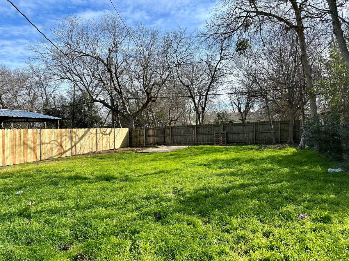 House for rent at 2712 Mitchell Ave, Waco, TX 76708