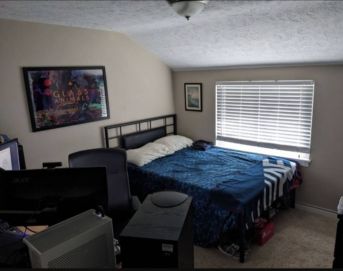 House for rent at 481 Filmore Rd, Pittsburgh, PA 15221