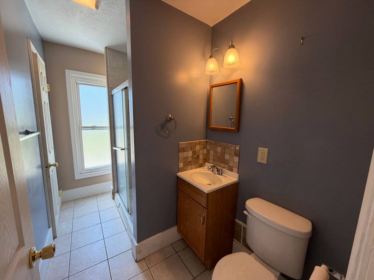 Apartment for rent at 251 5th St, Barberton, OH 44203