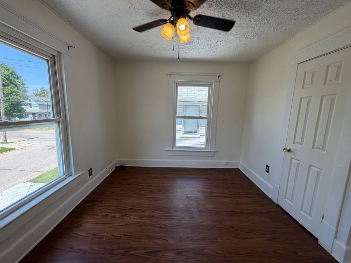 Apartment for rent at 251 5th St, Barberton, OH 44203