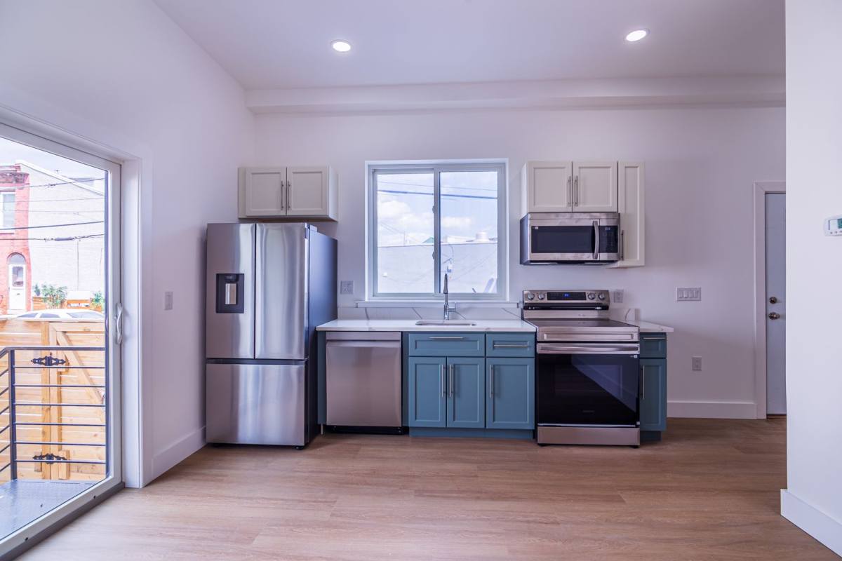 Apartment for rent at 137 E Cumberland St #B, Philadelphia, PA 19125