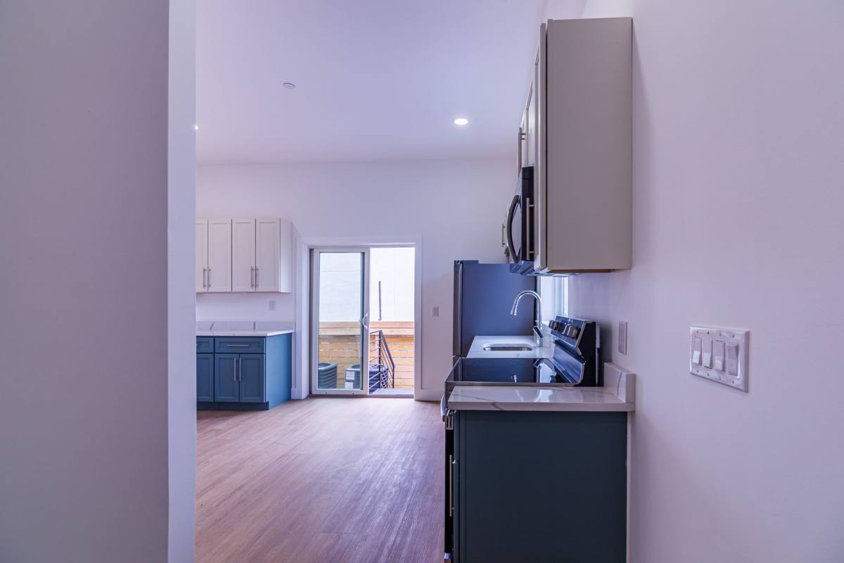 Apartment for rent at 137 E Cumberland St #B, Philadelphia, PA 19125