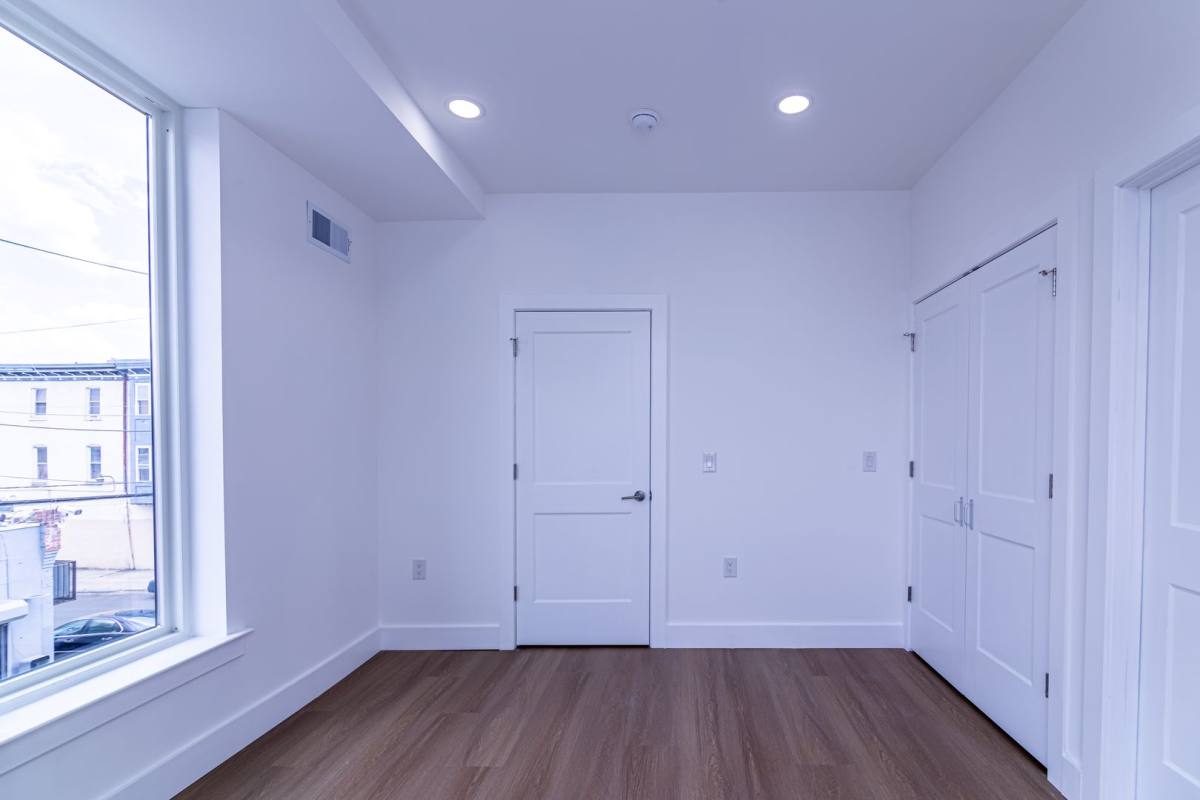 Apartment for rent at 137 E Cumberland St #B, Philadelphia, PA 19125