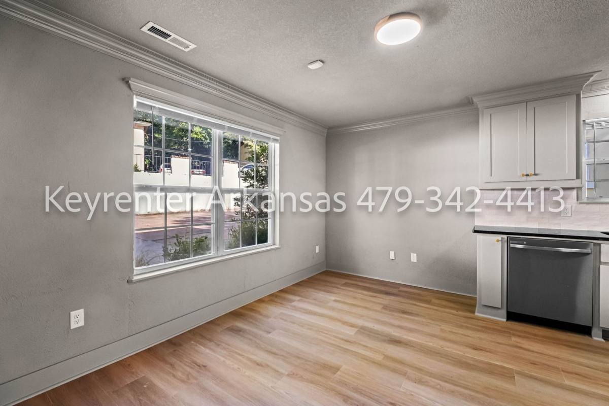 House for rent at 390 S University Ave, Fayetteville, AR 72701