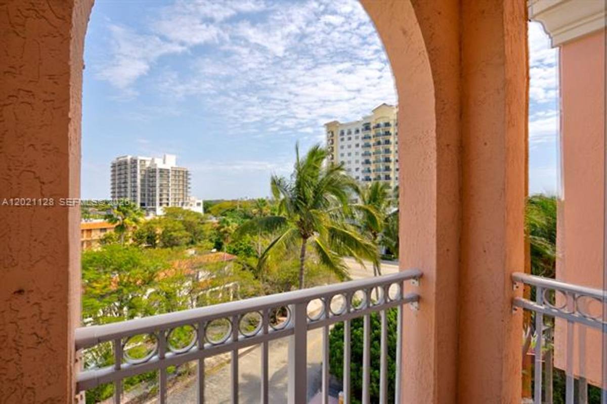 Condo for rent at 1 Alhambra Circle, Miami, FL 33134
