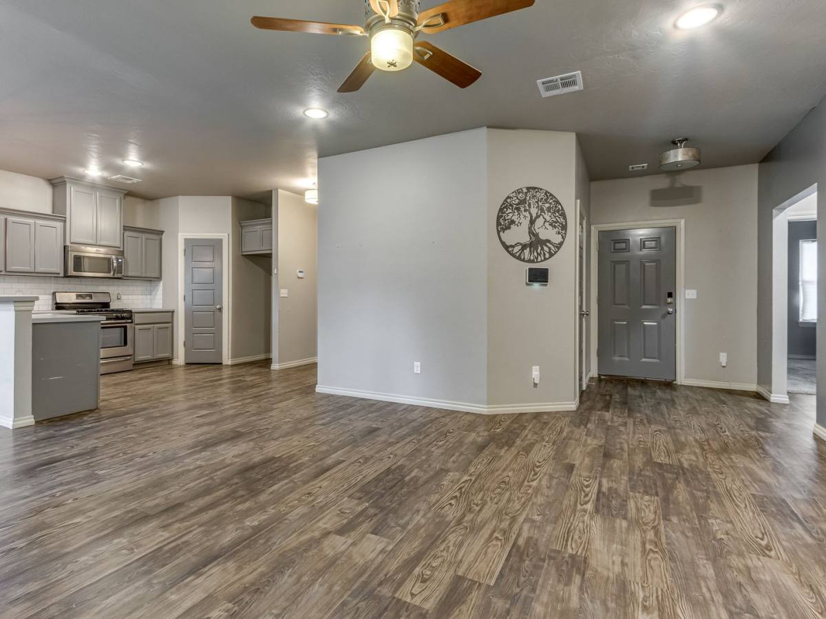 House for rent at 6304 NW 32nd St, Bethany, OK 73008