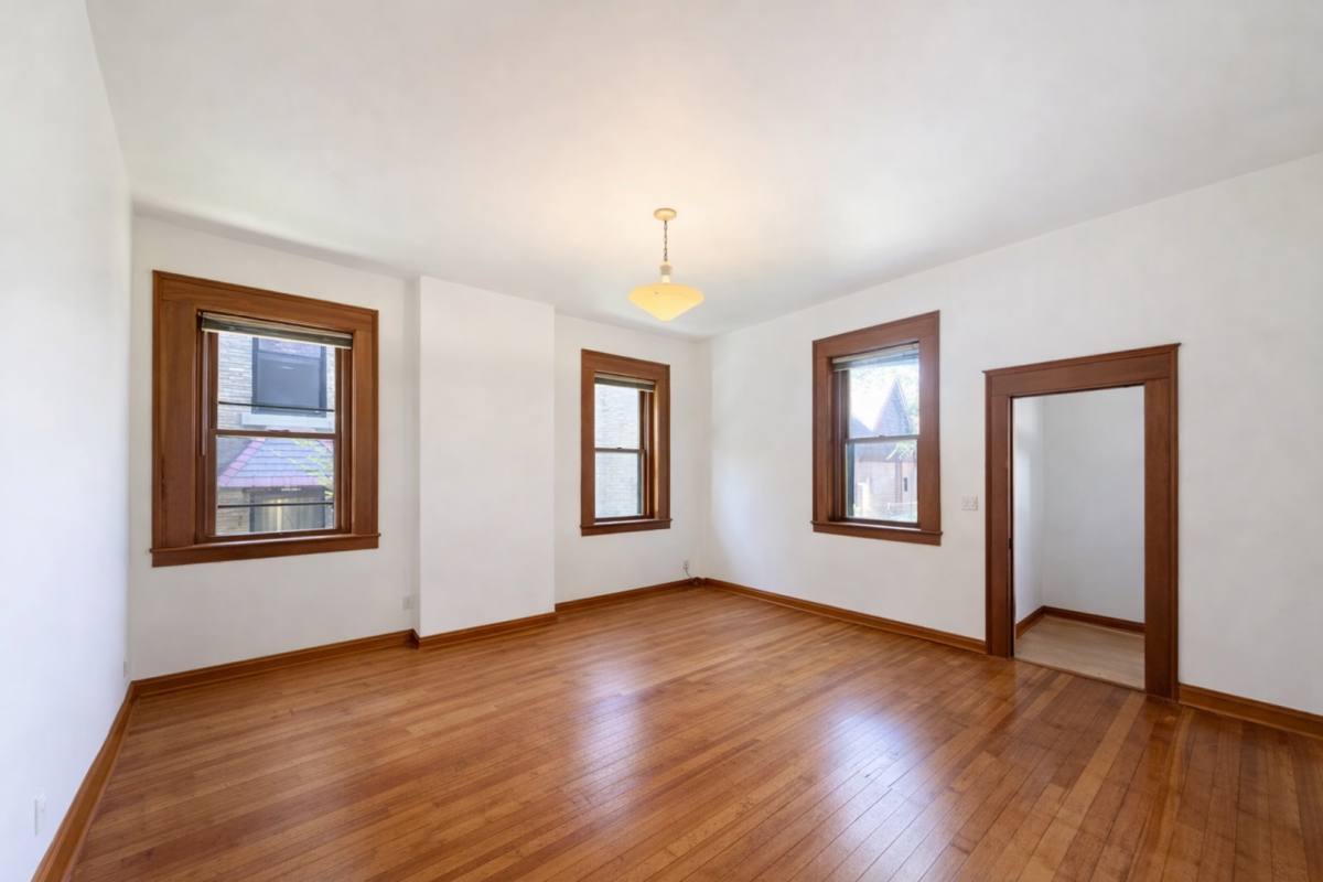 Apartment for rent at 335 Summit Ave, Saint Paul, MN 55102