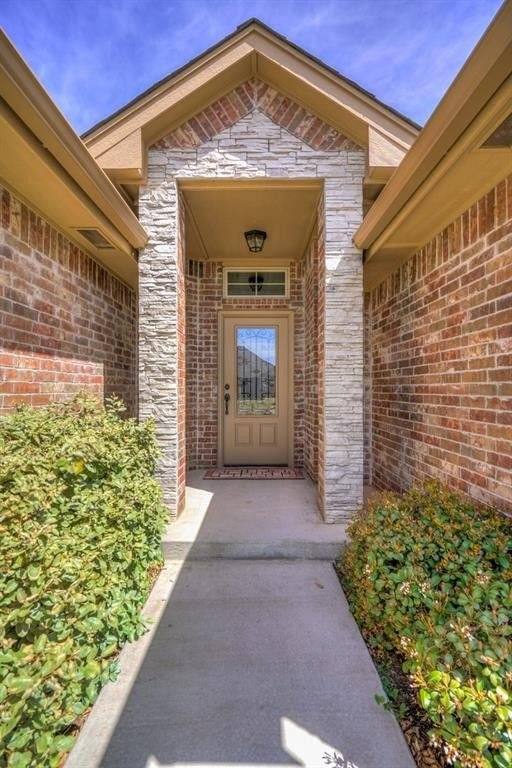 House for rent at 2301 Bretford Way, Norman, OK 73071