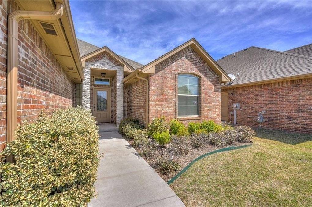House for rent at 2301 Bretford Way, Norman, OK 73071