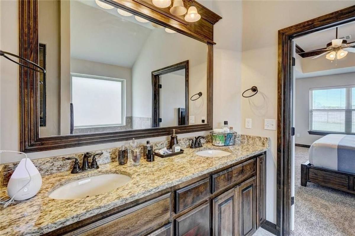 House for rent at 2301 Bretford Way, Norman, OK 73071