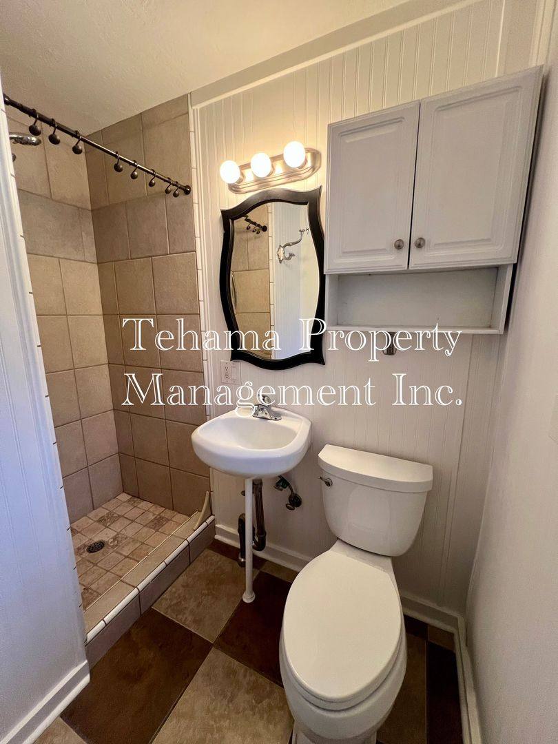 Apartment for rent at 931 Rio St, Red Bluff, CA 96080