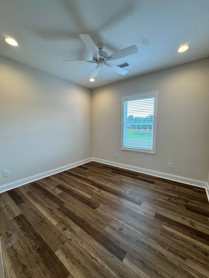 Townhouse for rent at 3260 Academy Dr, Opelika, AL 36801