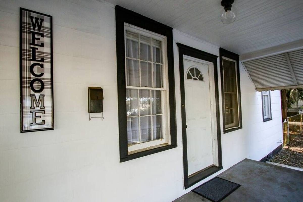 House for rent at 1109 E 69th St, Savannah, GA 31404