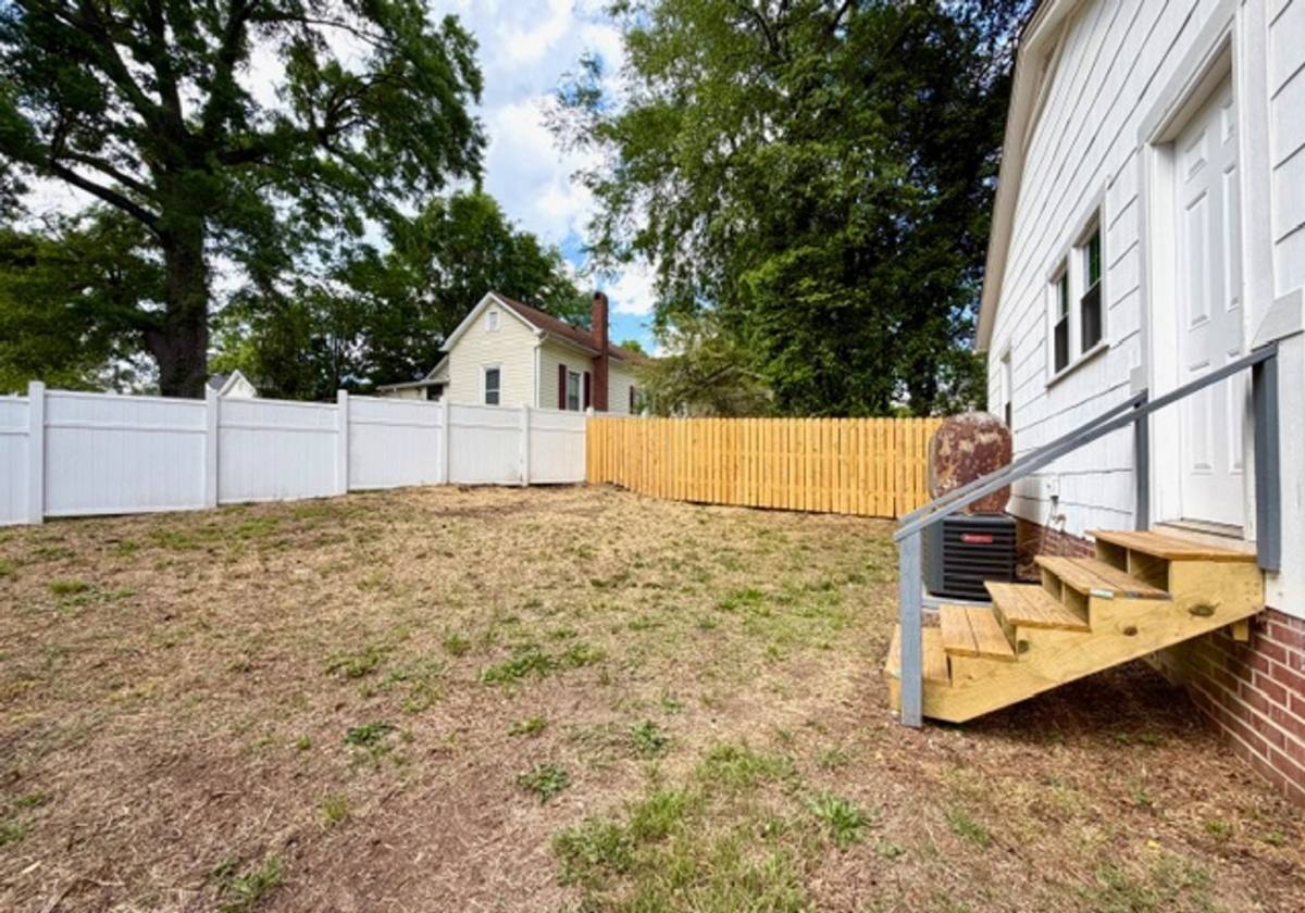 House for rent at 421 N E Ave, Kannapolis, NC 28081