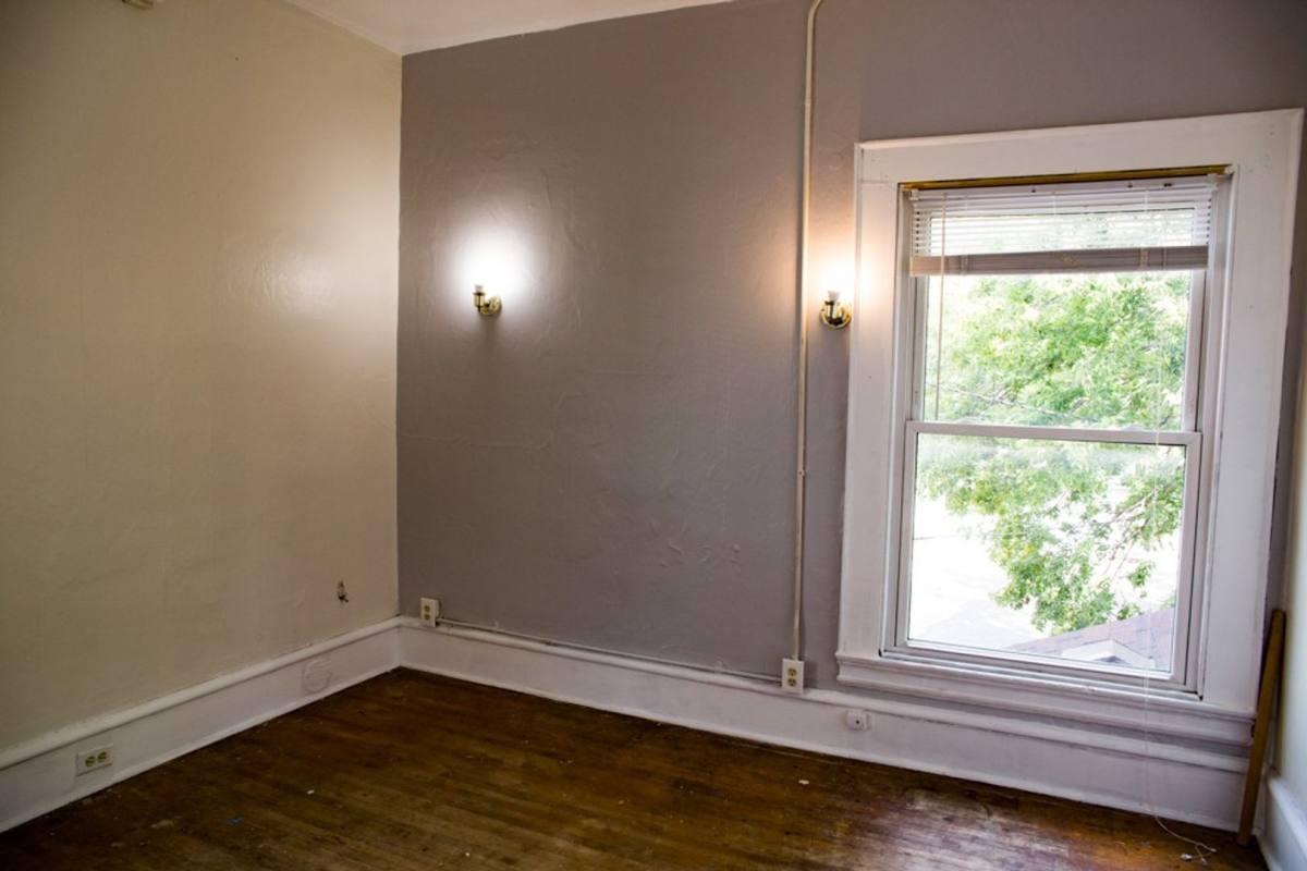 Apartment for rent at 1107 4th St SE, Minneapolis, MN 55414