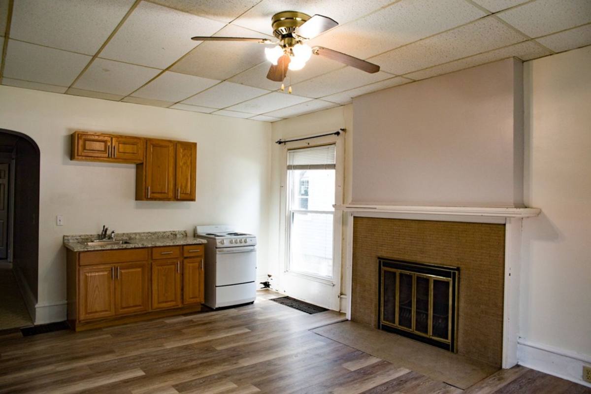 Apartment for rent at 1107 4th St SE, Minneapolis, MN 55414
