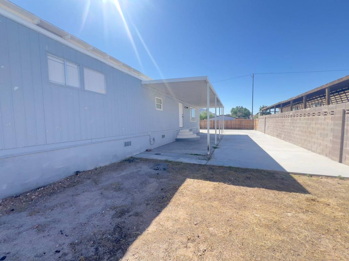 House for rent at 6060 Yellowstone Ave, Las Vegas, NV 89156