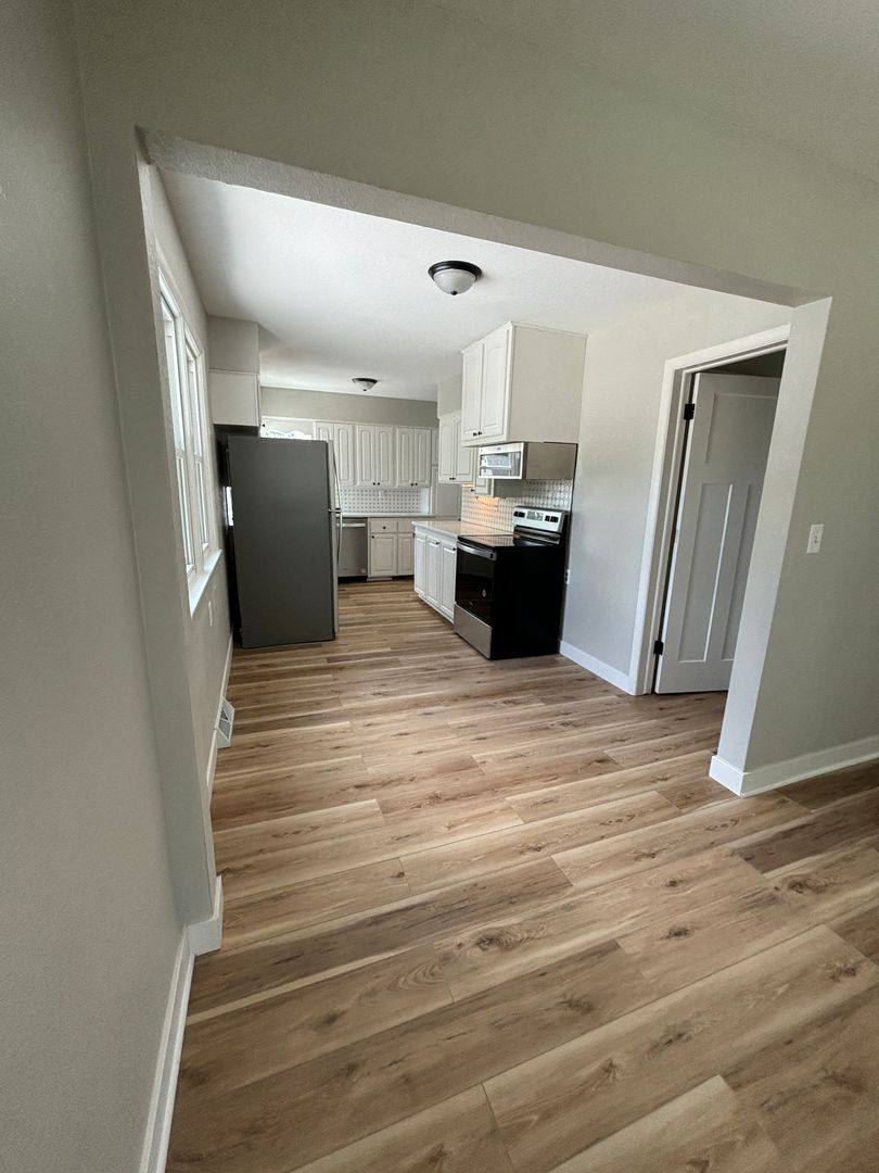 House for rent at 1651 W 11th St, Waterloo, IA 50701