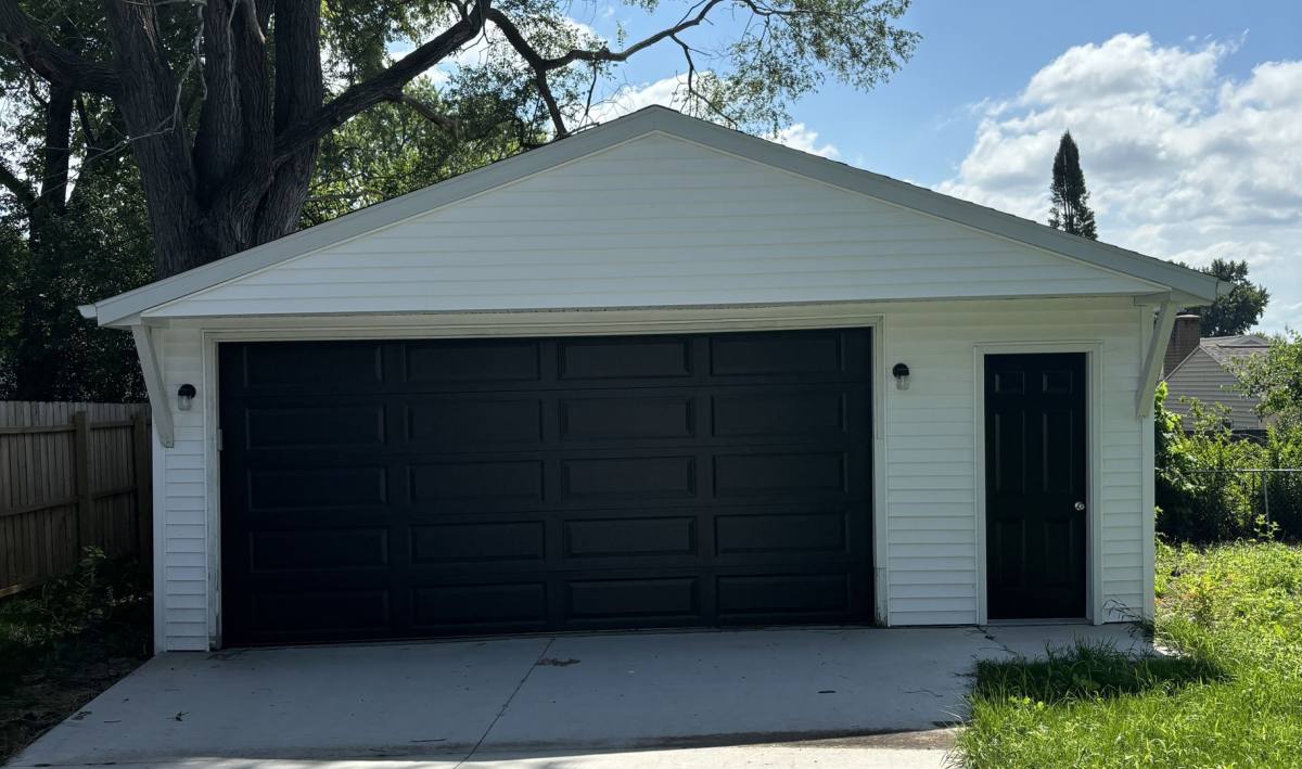 House for rent at 1651 W 11th St, Waterloo, IA 50701