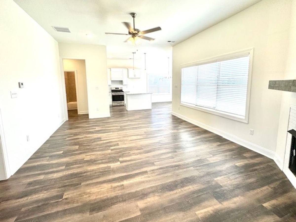 Apartment for rent at 5301 Douglas Dr, Olive Branch, MS 38654