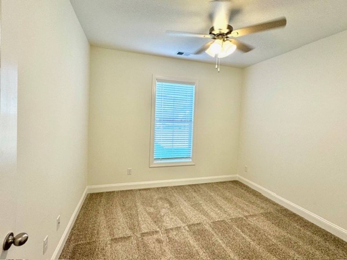 Apartment for rent at 5301 Douglas Dr, Olive Branch, MS 38654