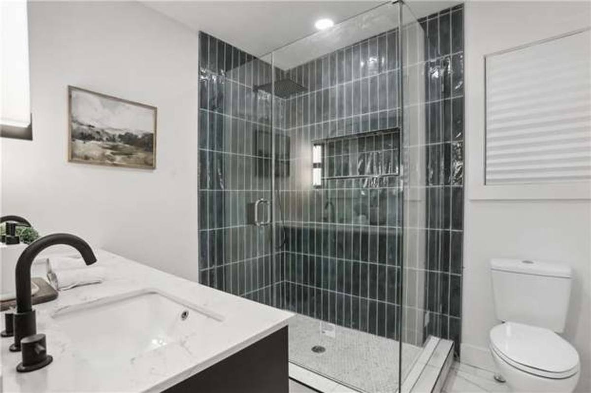 House for rent at 1758 Emerald Ave SW, Atlanta, GA 30310